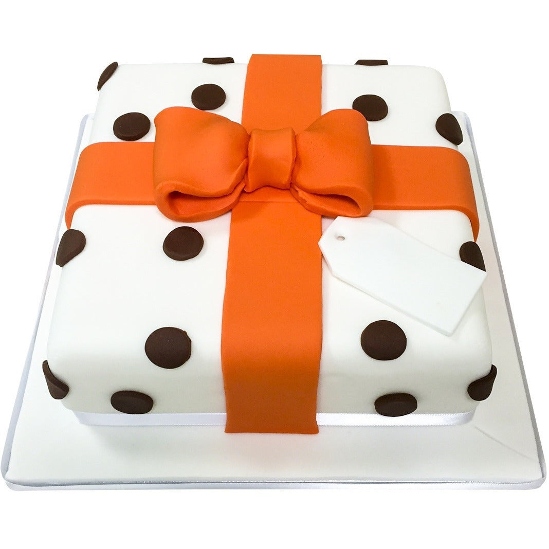 Fendi Gift Box Cake – Sei Pâtisserie